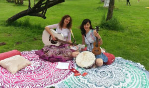 Leona y Gata musica